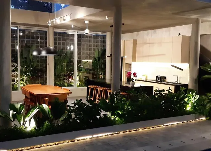 Villa Mandja - Stunning Architect-designed 3br In Petitenget Seminyak (Bali)